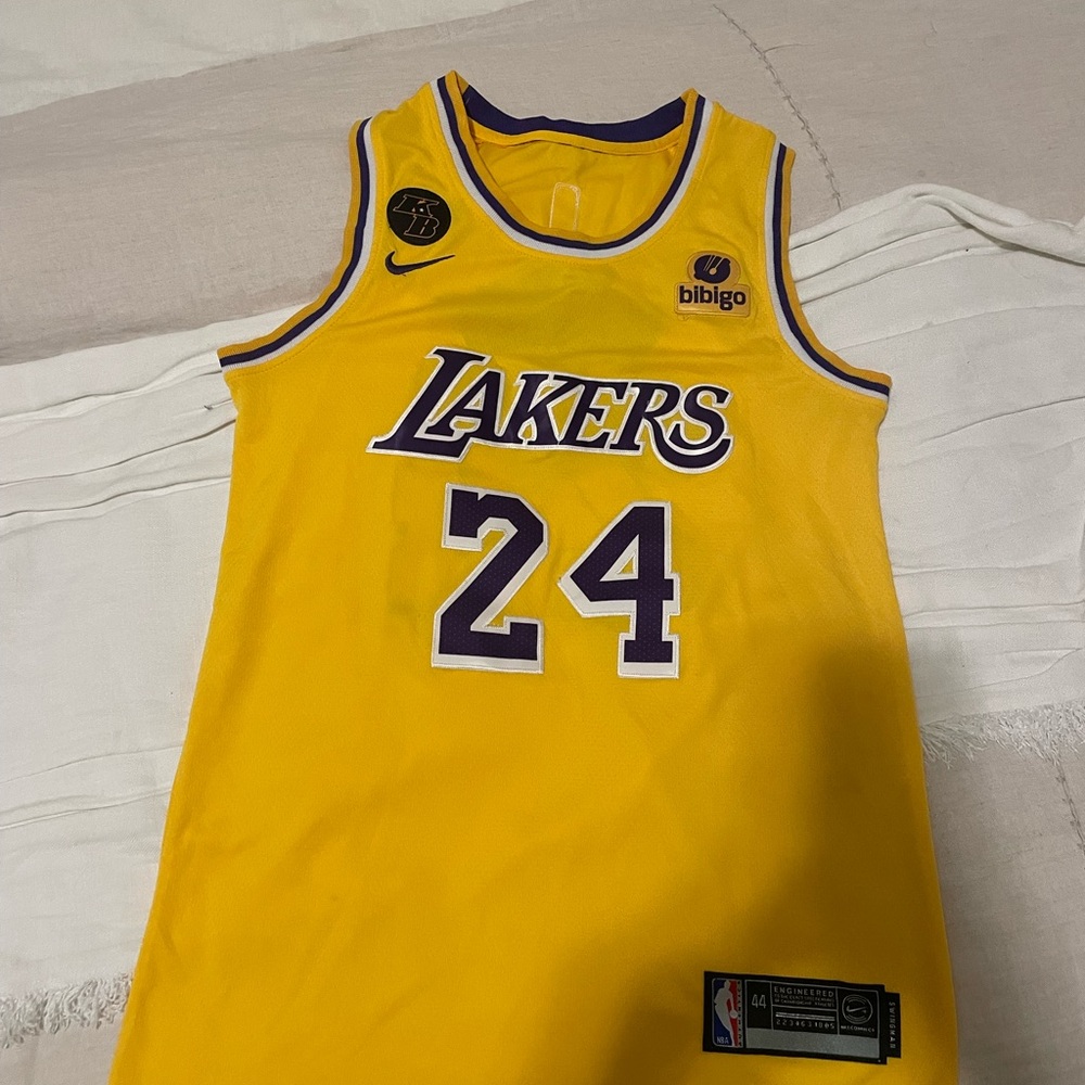 Nike Yellow and Purple Lakers Jersey